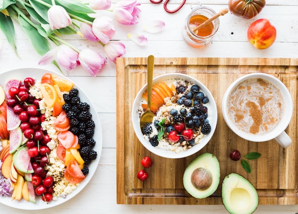 Good nutrition can fight and prevent cancer: Healthy food on a cutting board